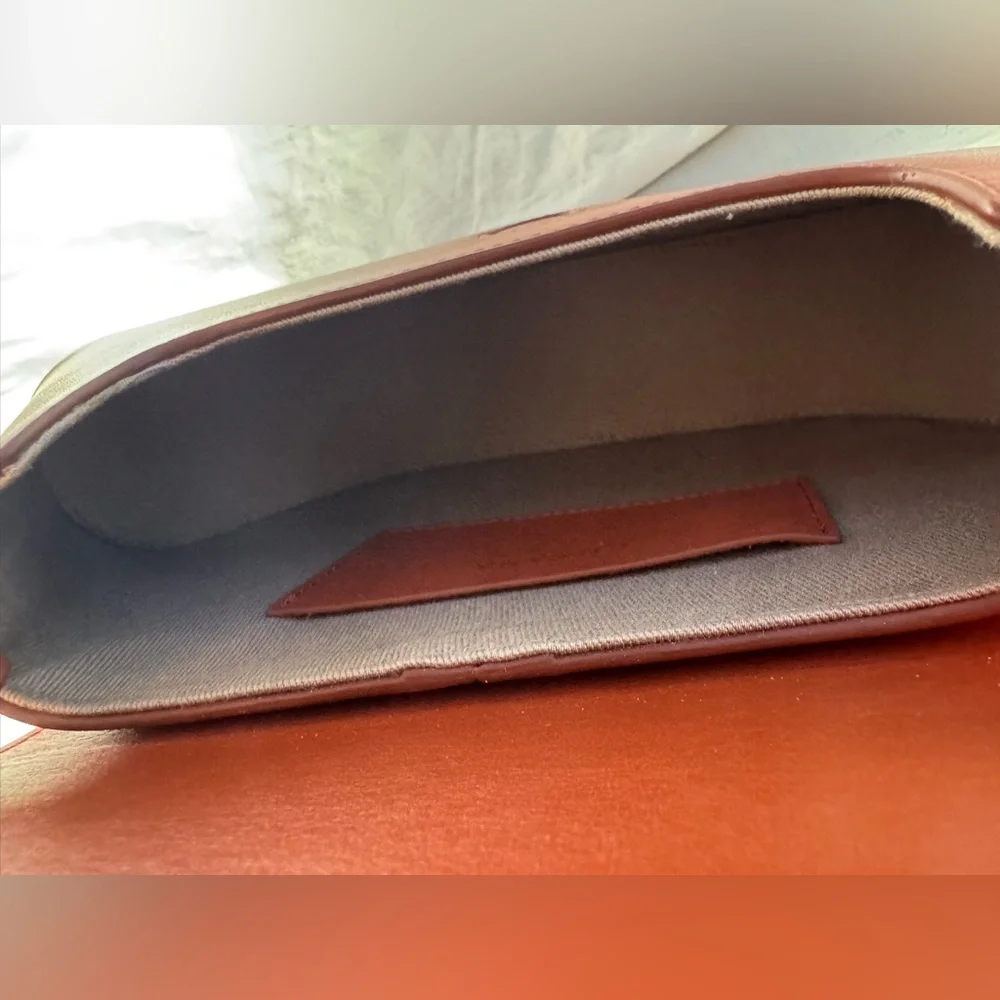 NWT Cuyana Mini Hexagon Leather Crossbody Bag in Sienna